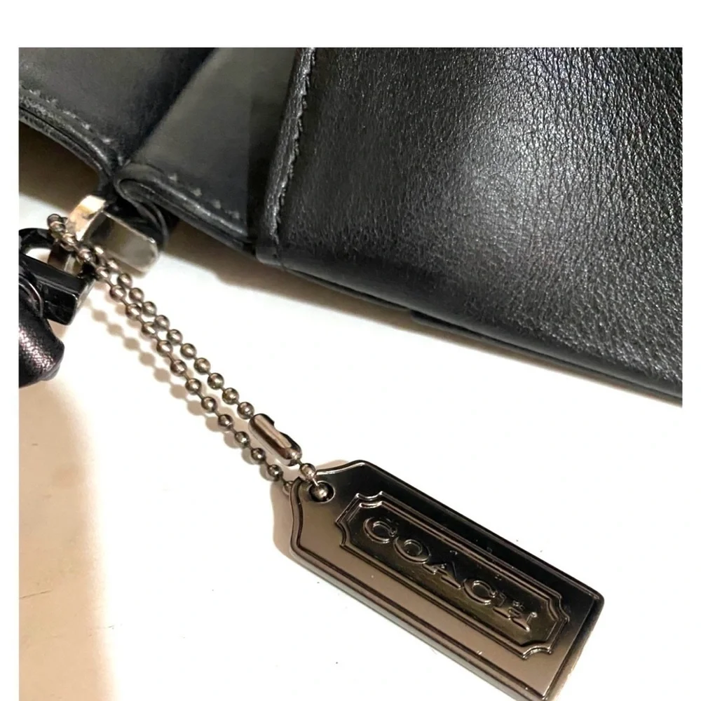 Coach vintage black leather crossbody handbag - Picture 10 of 10